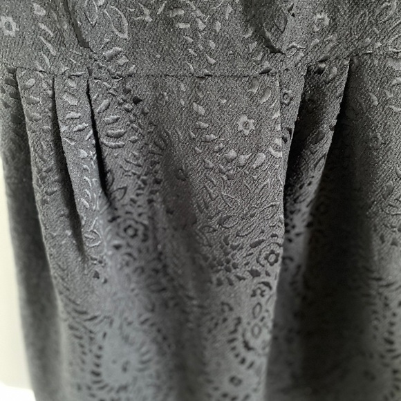 LOFT Lace Pencil Dress Black Back Zipper Pleated Skirt Fully Lined Size 4 - Picture 5 of 5